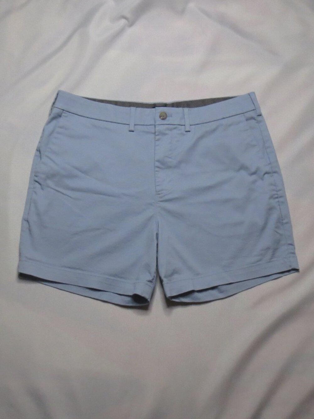 EXPRESS mens SHORTS baby blue GOLF 6’ inseam CASUAL flat front SIZE 34-36